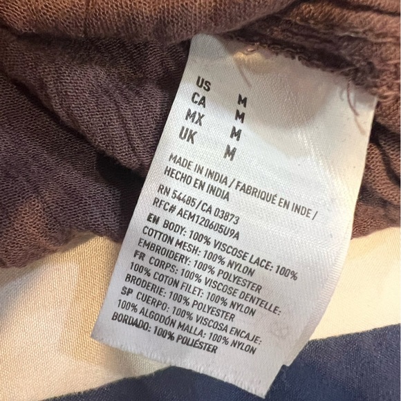 American Eagle Purple Blouse Lace Arm Detailing Size M - Picture 3 of 6